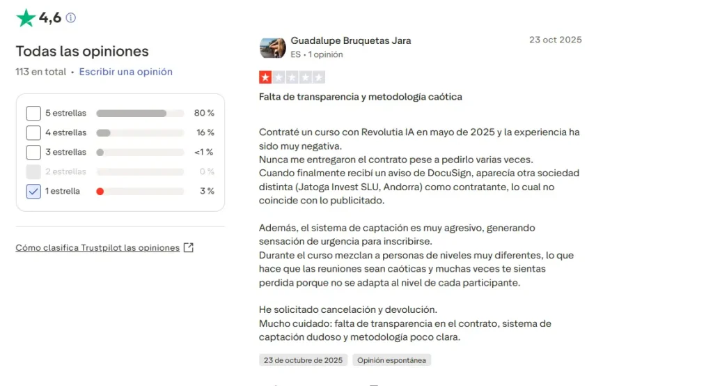 Reseña negativa en Trustpilot sobre Revolutia IA Pro relacionada con transparencia y metodología